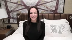 تشغيل 18 سنة من امرأة سمراء ماريسا مي تحول جنسي كبير للثدي الطبيعي