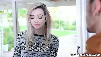 Redă Filme porno cu mature de la oras se duc la tara sa faca sex cu tarani