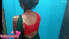 تشغيل رادها الهندي ديسي كس يحصل مارس الجنس بجد في لعبة الكلب