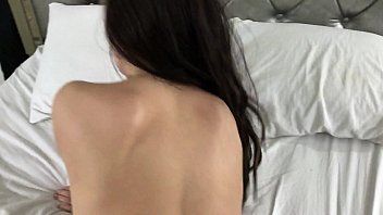 Reproduzir Compilação xnxx com uma morena esperma na bucetinha por engano