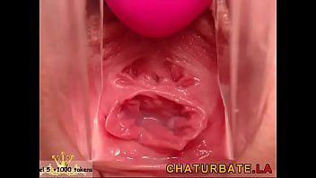 Abspielen Filme xnxx zur Massage mit einem Canera, der in die Muschi einer Frau eindringt