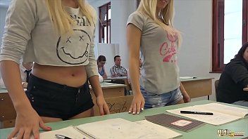 Afspelen Xnxx met xnxx leerlingen hebben op school seks met de leraar
