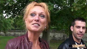 Abspielen Sex in Pahardcoree mit einem reifen Mädchen