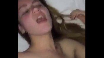 Afspelen Korte seks haalt Diana uit Galati