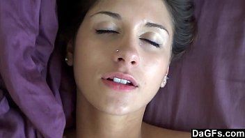 Abspielen Arme Teen Pussy macht Blowjob und perfekten Sex