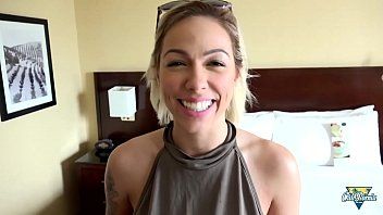 Reproducir Sexo con mamá que es el beso en el coño